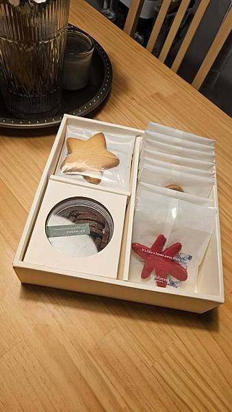 LINE_ALBUM_二月森餅乾_241006_298.jpg