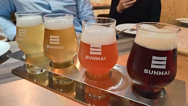 【台北】餐酒館SUNMAI BAR金色三麥精釀啤酒吧｜朋友聚