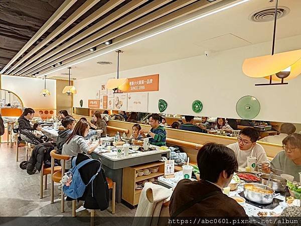 呷哺呷哺火鍋 ATT店
