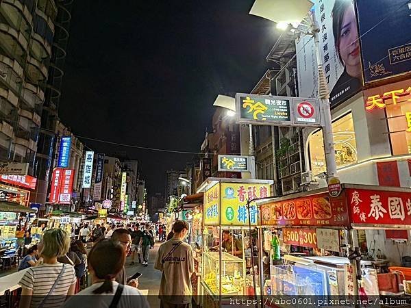 六合夜市