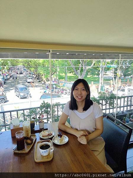 【南投】中興新村美食咖啡廳｜平價下午茶｜景觀咖啡廳｜合宏眼鏡