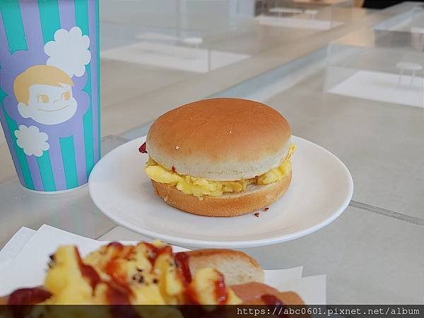 【台北】2023可愛い始祖出現在CAFE!N硬咖啡民權店！O