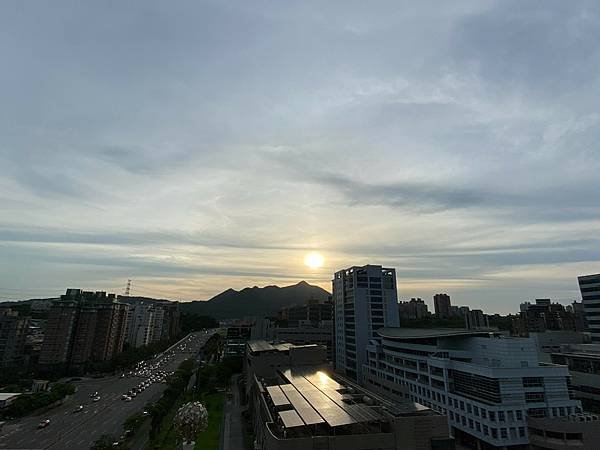 望向觀音山夕陽(2022.07.15).jpg