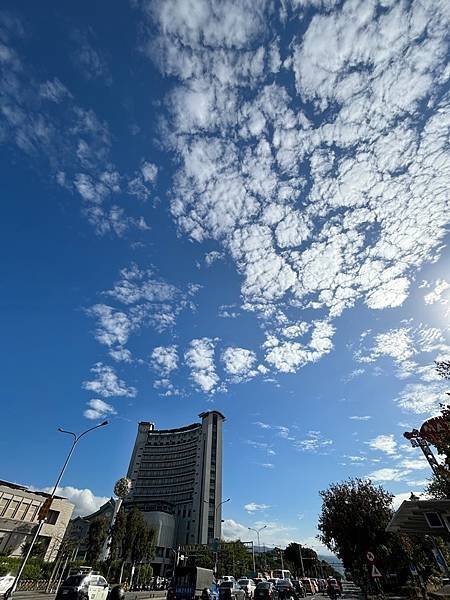 為天地寫日記(關渡靜思堂、大愛台、宇宙大覺者)