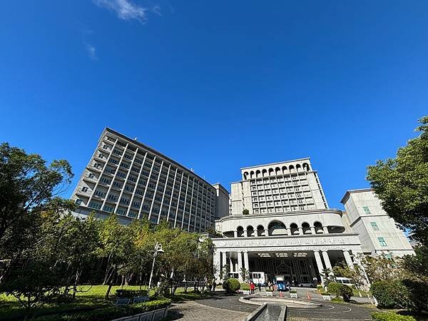 為天地寫日記(新店靜思堂與台北慈濟醫院)(2023.12.1