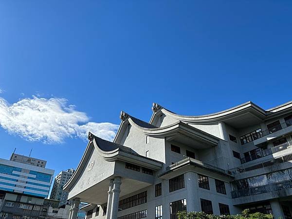 為天地寫日記(新店靜思堂與台北慈濟醫院)(2023.12.1