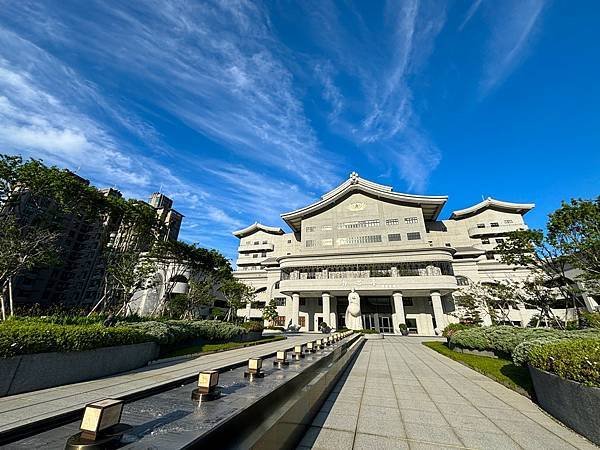 為天地寫日記(關渡靜思堂與關渡平原、觀音山夕陽)(2024.