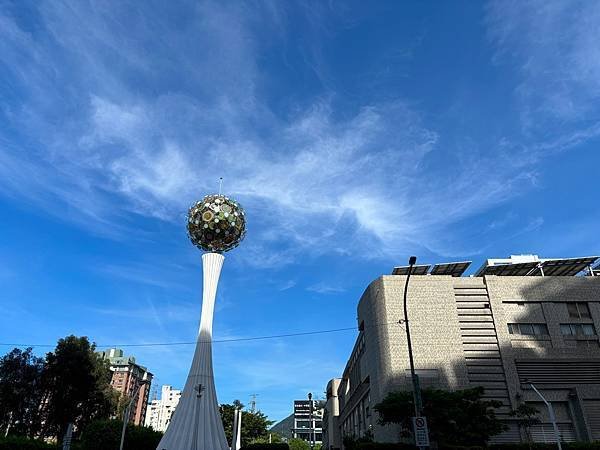 為天地寫日記(關渡靜思堂、颱風來臨前)(2024.07.22