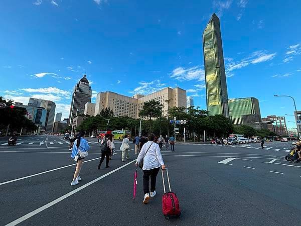 台北市政府與101大樓(2024.07.16 (7).JPG