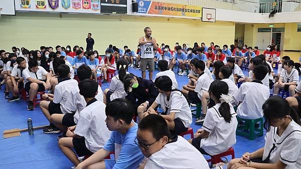 世界健美冠軍來台校園巡迴演講第三天(水上國中、弘明高中)(2