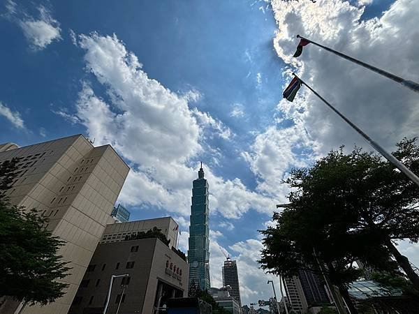 台北市政府的雲(2024.08.21 (1)-1.jpg