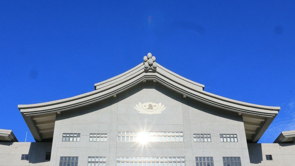 為天地寫日記(關渡靜思堂光影)(2025.04.22)