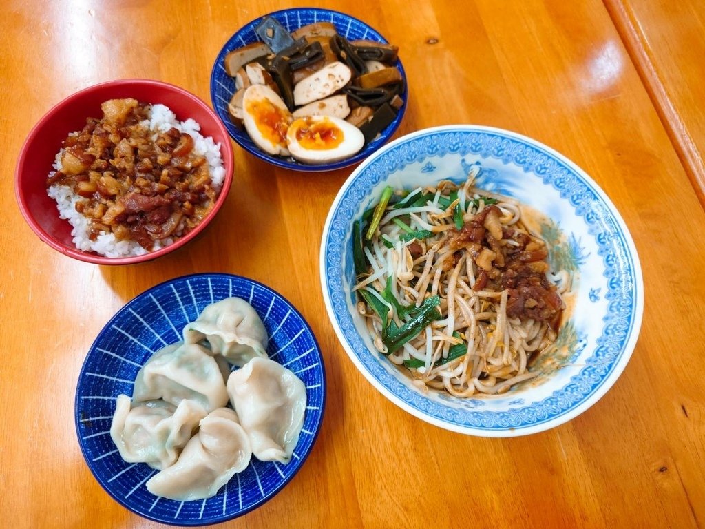 [龜山美食推薦]台灣傳統美食【米谷飯麵餃】