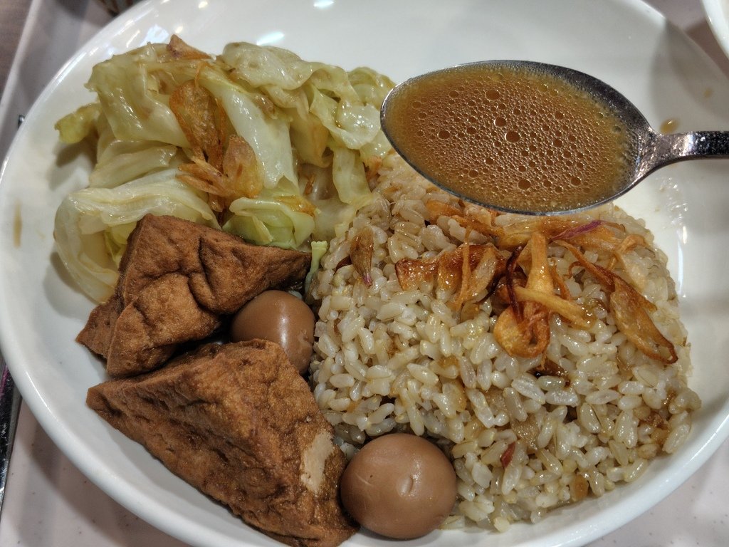 [中崙市場美食]道地的馬來西亞吧生肉骨茶-顏氏肉骨茶