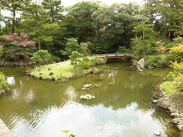 小倉城庭園水池