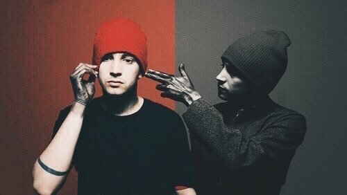 top-twenty-one-pilots-tyler-joseph-josh-dun-Favim.com-3885665.jpg