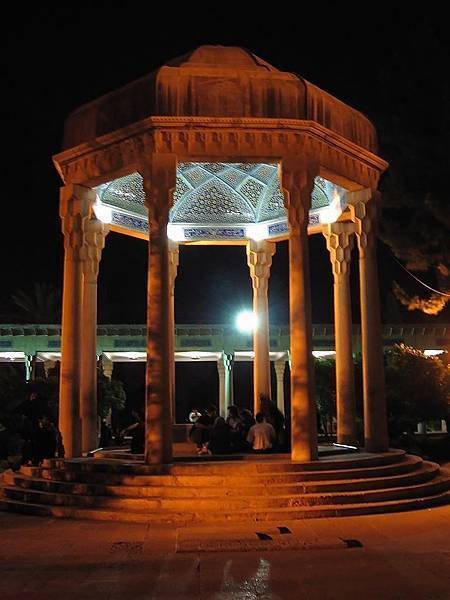 Aramgah-e-hafez_nuit_shiraz