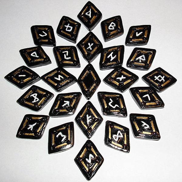 The_DarkStar_Runes_by_LunarBerry.jpg