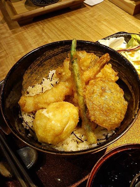 天婦羅蓋飯