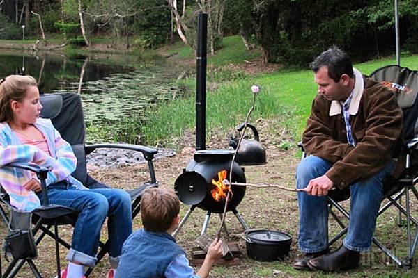ozpig-Barbecue-stove-2.jpg