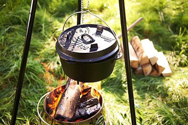 petromax-dutch-oven-12-9.jpg