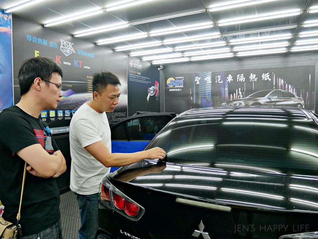 台北內湖聖唯汽車隔熱紙P1120365.JPG