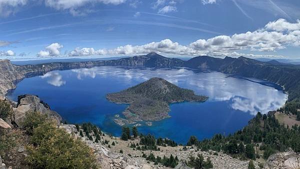 crater lake.jpg