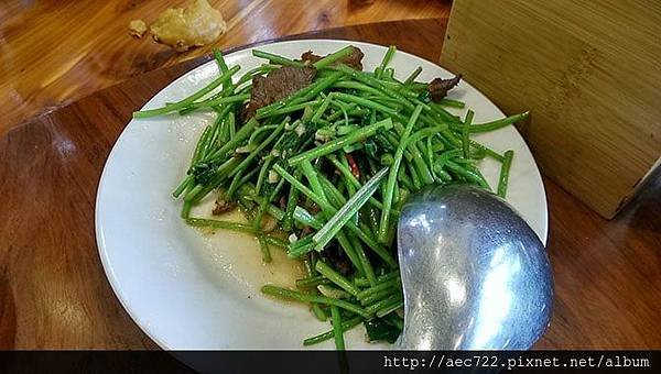 福林餐廳山芹菜炒鹿肉