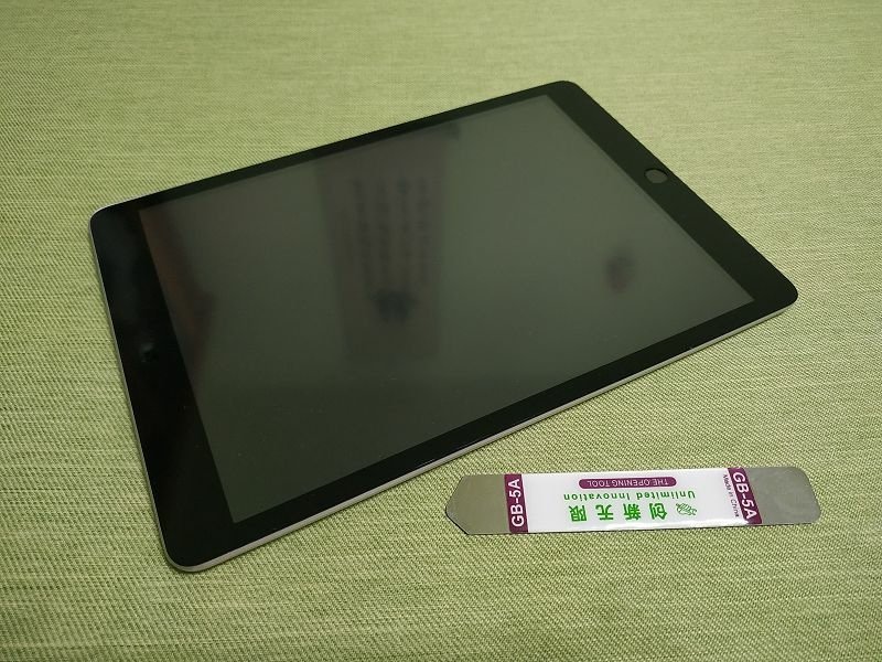 IMG_20221001_032957(001).jpg - 20221001_重黏iPad9面板