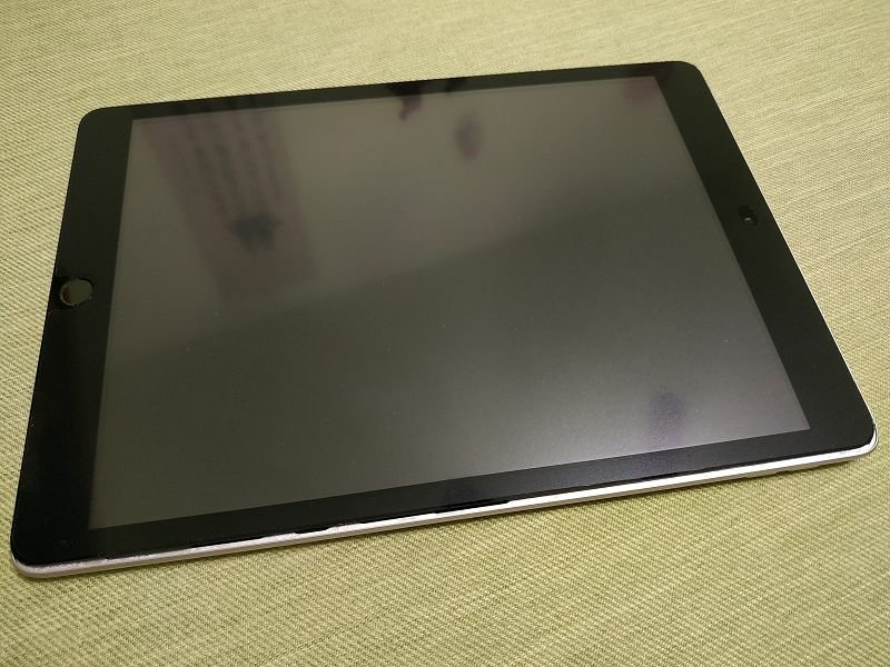 IMG_20221001_041528(001).jpg - 20221001_重黏iPad9面板