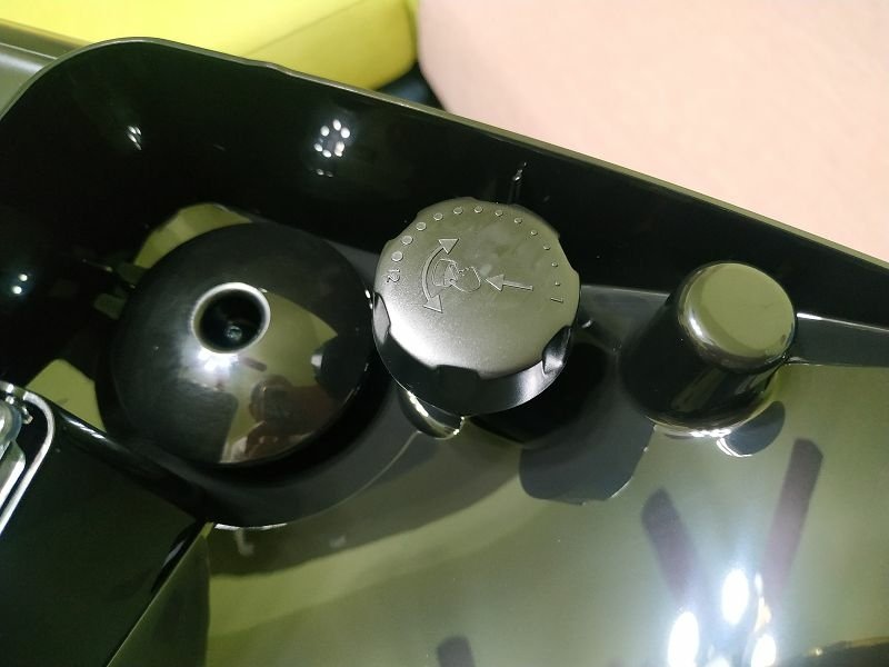 IMG_20210428_192626(001).jpg - 20210428_PHILIPS_EP2220全自動義式咖啡機開箱