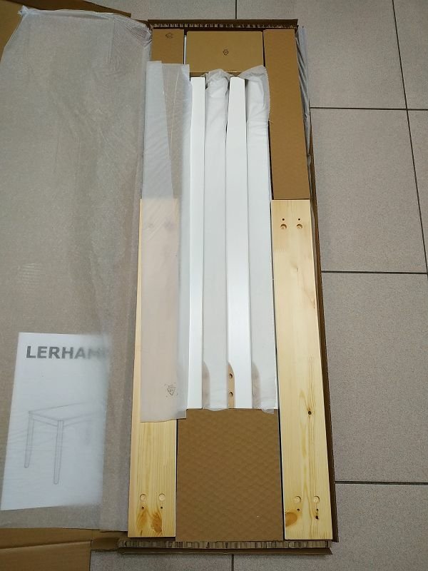 IMG_20210221_194354(001).jpg - 20210221_組裝庭的IKEA LERHAMN書桌_2490元