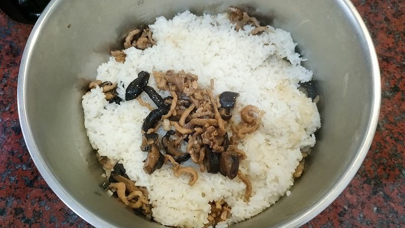 IMG_20200124_120658(001).jpg - 20200124_櫻花蝦米糕