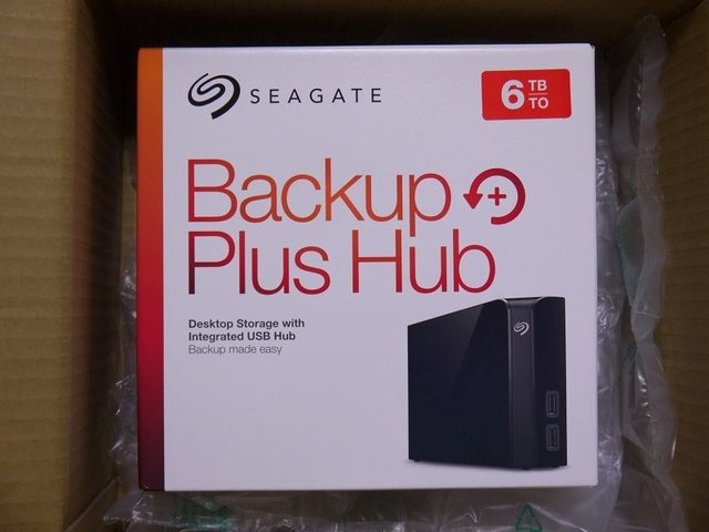 2017-11-12 17-07-48(001).jpg - 20171112_Seagate Backup plus Hub 6TB