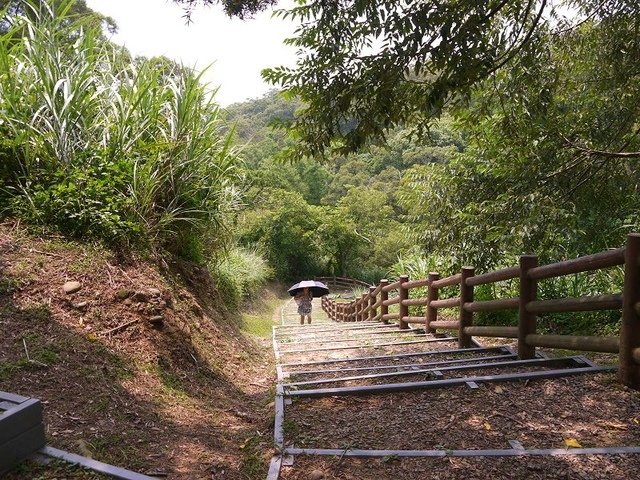 2017-05-06 12-17-42(001).jpg - 20170506_香山_青青草原