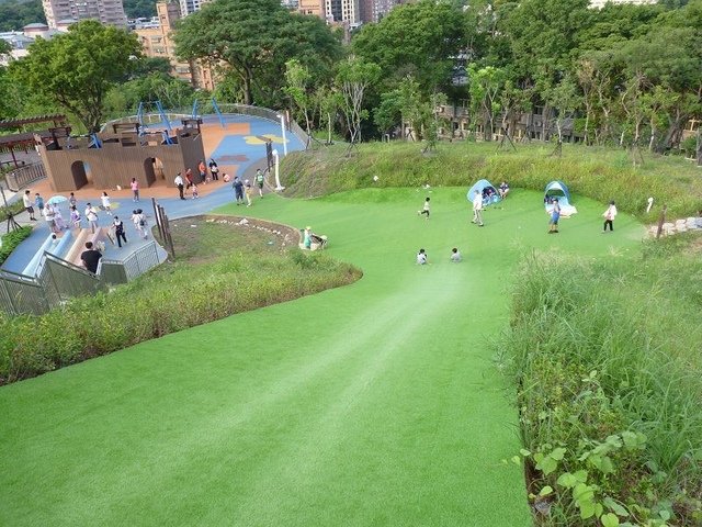 2018-07-01 06-11-46(001).jpg - 20180701_中和_員山公園_麥當勞吃早餐