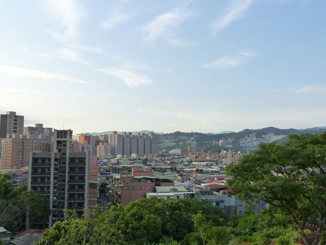 2018-07-01 06-09-55(001).jpg - 20180701_中和_員山公園_麥當勞吃早餐