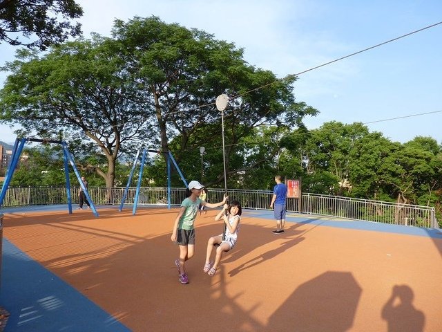 2018-07-01 06-19-04(001).jpg - 20180701_中和_員山公園_麥當勞吃早餐