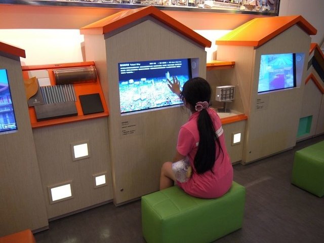 P1670226(001).jpg - 20170812_汐止_遠雄購物中心_遠雄建築館暨文化館