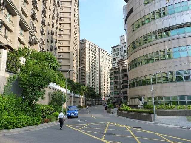 2018-07-01 06-36-32(001).jpg - 20180701_中和_員山公園_麥當勞吃早餐