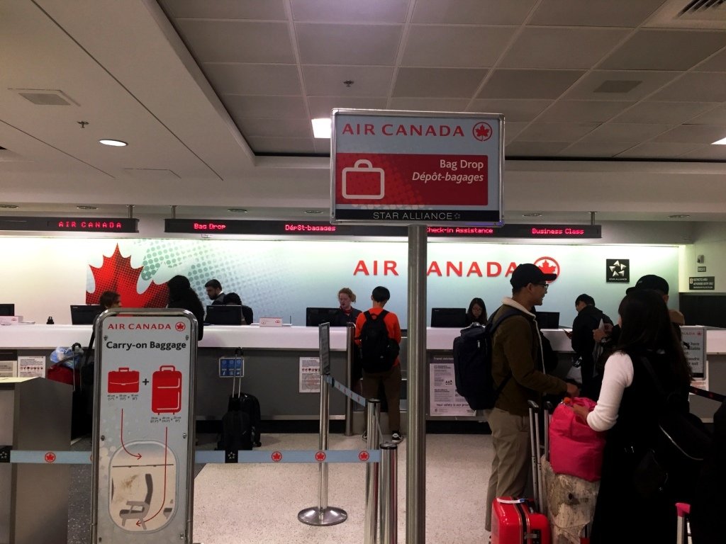 『加拿大航空/經濟艙』AC183 YYZ-YVR 極光楓葉版