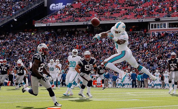 Mike+Wallace+Miami+Dolphins+v+New+England+IYBetOSCvEul