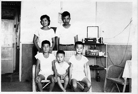 陳郁官2.jpg