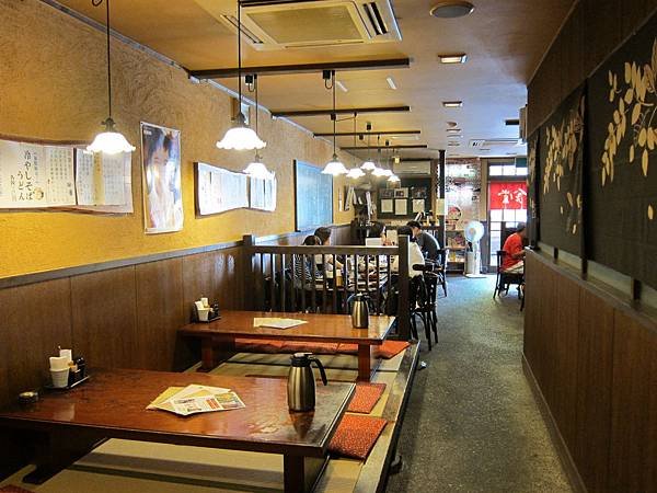055-店內一角.JPG