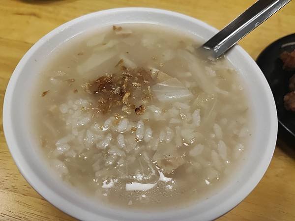 來去吃 - 夜越熱鬧的蘆洲阿億肉粥