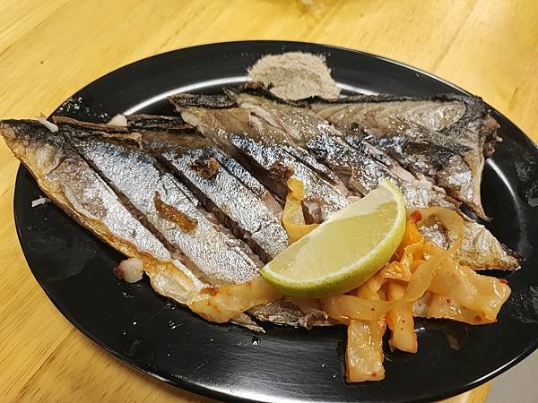 來去吃 - 夜越熱鬧的蘆洲阿億肉粥