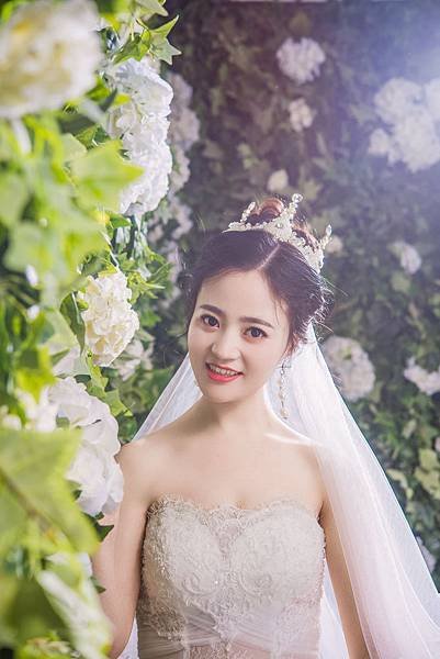 【推薦】【1+1手工婚紗】