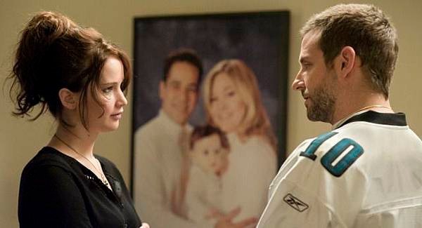 Silver-Linings-Playbook-Bradley-Cooper-Jennifer-Lawrence