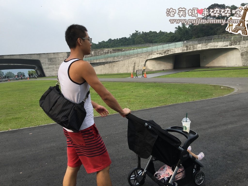 Britax B-Agile 3 &amp; B-Safe 35 Elite Travel System 2016+餐盤