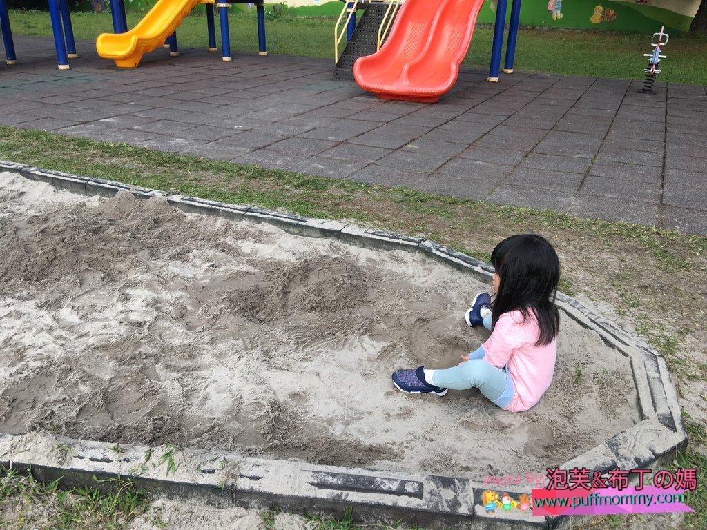 2018/01/25 下午帶泡芙去幼兒園玩沙